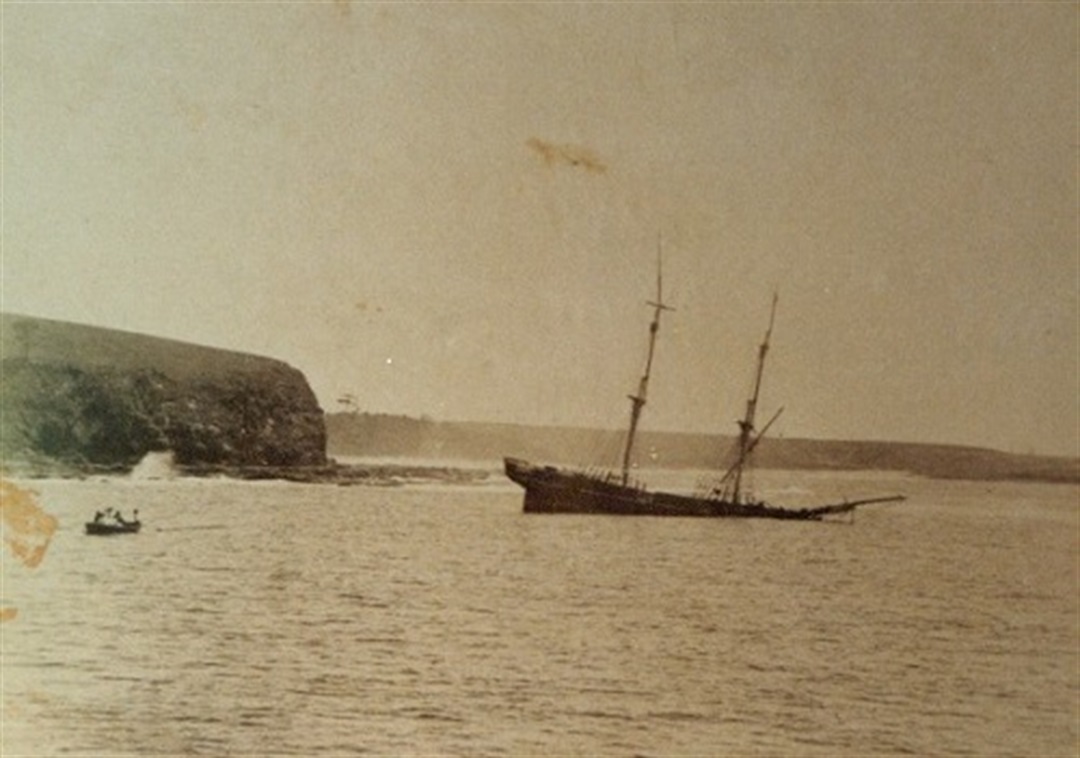 Shipwrecks Kiama Library