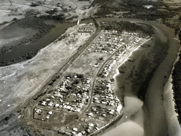 Aerial Kiama golf course 1973