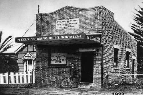 E.S & A Bank, Gerringong c.1933.jpg