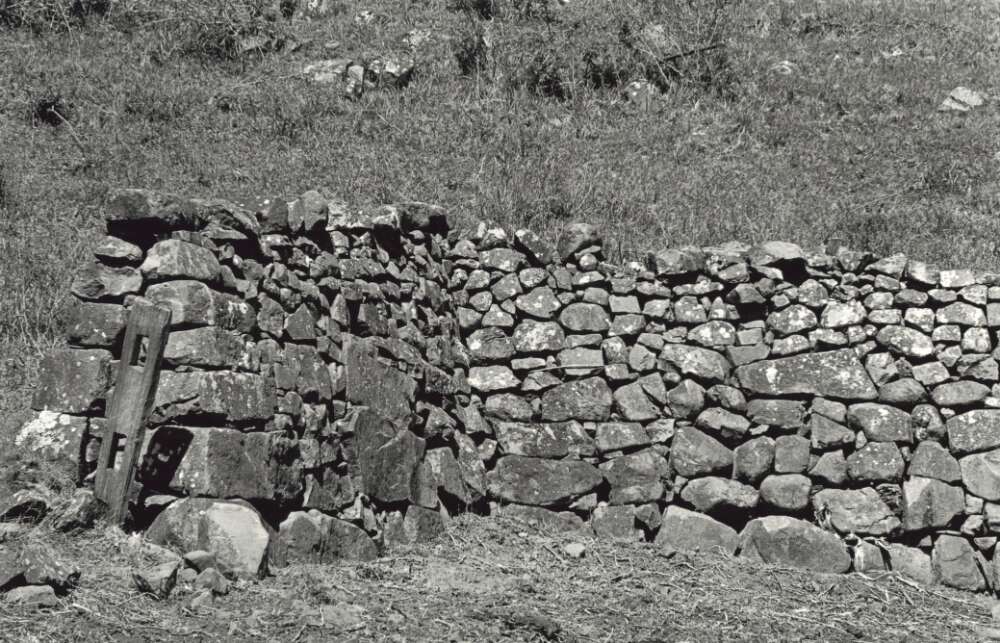 stone-wall.jpg